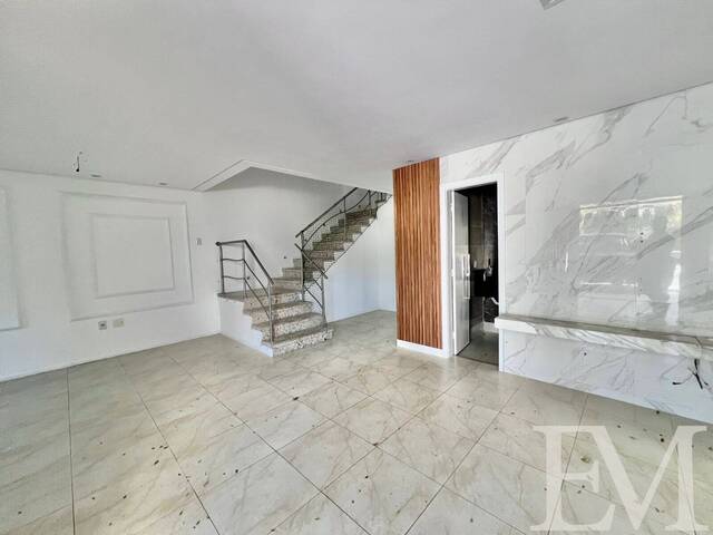 #5 - Casa em condomínio para Venda em Fortaleza - CE