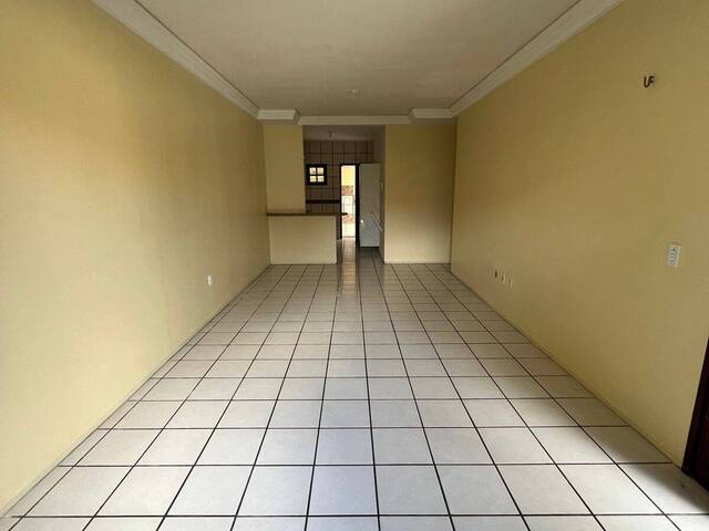 #30 - Casa em condomínio para Venda em Fortaleza - CE