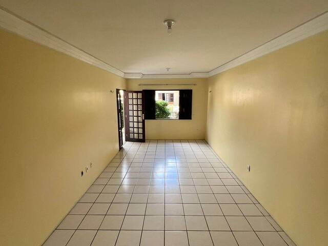 #30 - Casa em condomínio para Venda em Fortaleza - CE