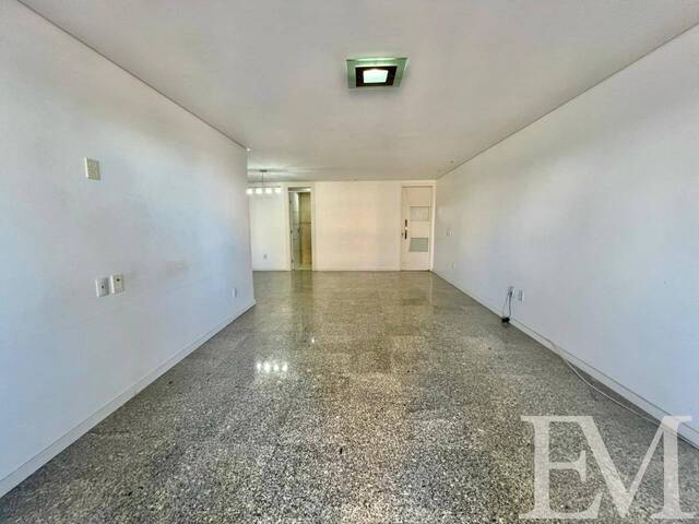 #46 - Apartamento para Venda em Fortaleza - CE