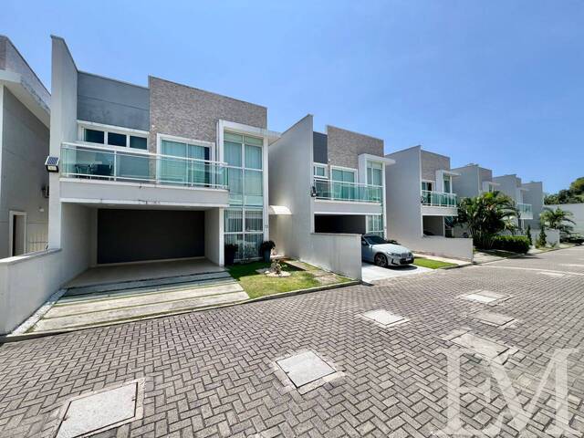 #101 - Casa em condomínio para Venda em Fortaleza - CE