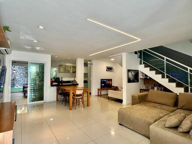 #109 - Casa em condomínio para Venda em Fortaleza - CE